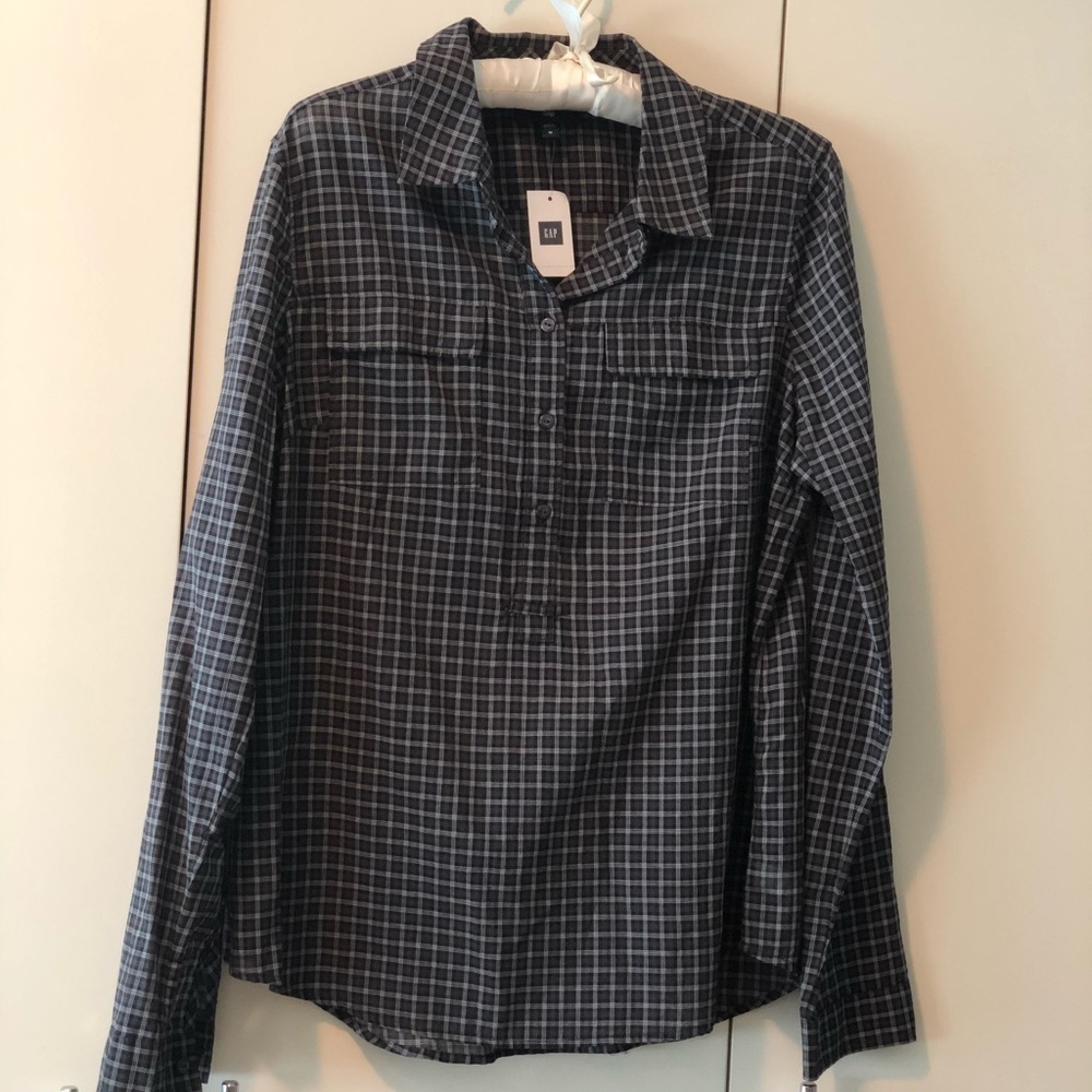 Gap blouse new with tags